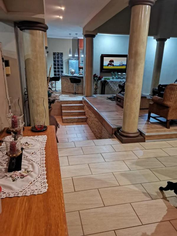 4 Bedroom Property for Sale in Kuruman Northern Cape